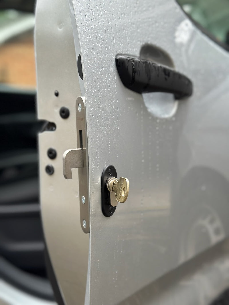 Citroen Berlingo cab door hooklock